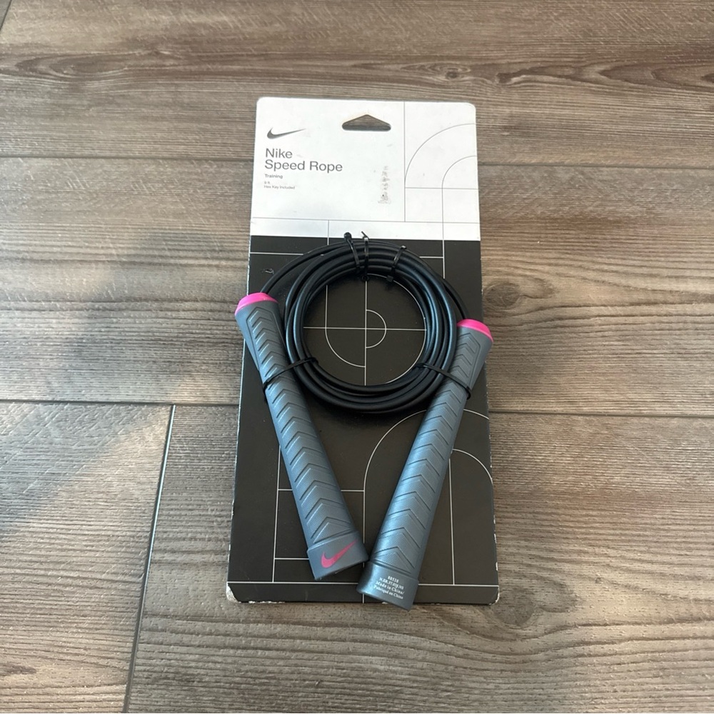 Nike Jump Rope with Gray and Pink Handles
